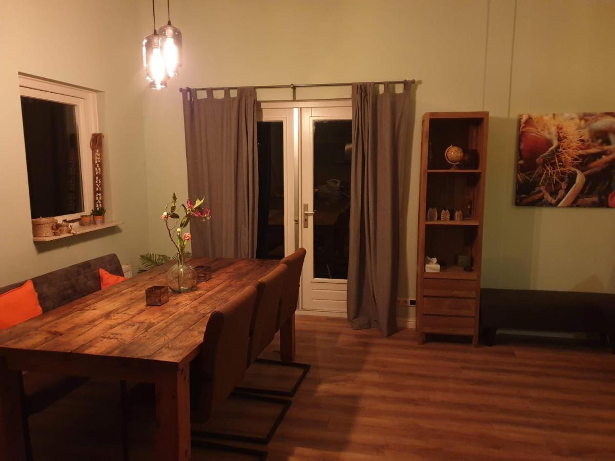 De Stille Kern Putten Luaran gambar